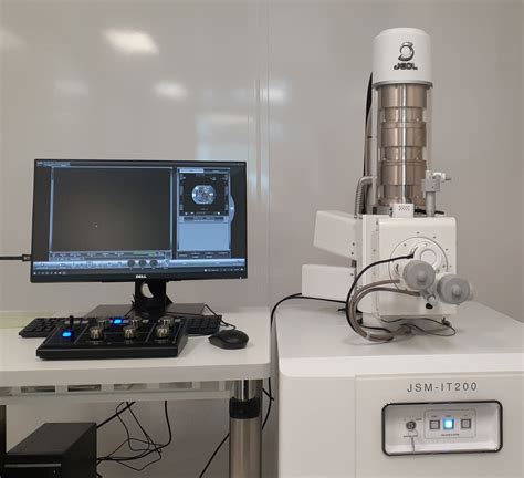 JEOL JSM IT200 Scanning Electron Microscope | Electron Microscopy and Surface Analysis Lab