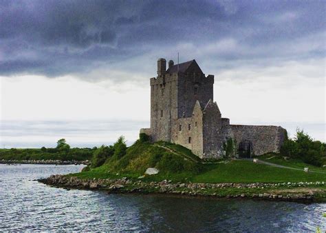 How to Visit Dunguaire Castle, Ireland: The Essential Guide