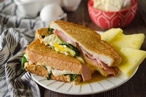 Spicy Ham & Egg Sandwich