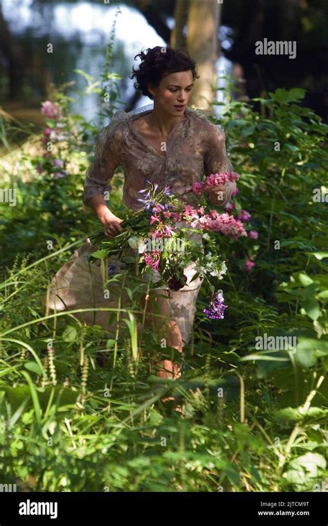 KEIRA KNIGHTLEY, ATONEMENT, 2007 Stock Photo - Alamy