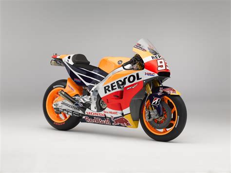 Marquez' and Pedrosa's 2015 Honda RC213V MotoGP Bike Picture Bonanza - autoevolution