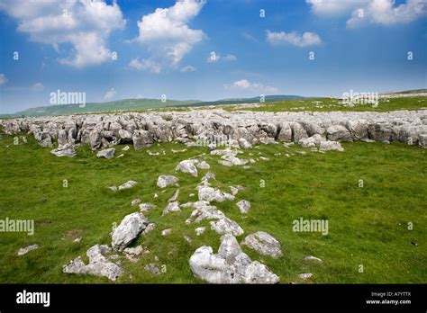 Limestone acid rain hi-res stock photography and images - Alamy