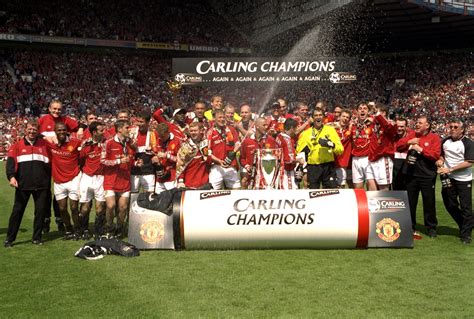 1999/00 Season Review: Record win for Man Utd