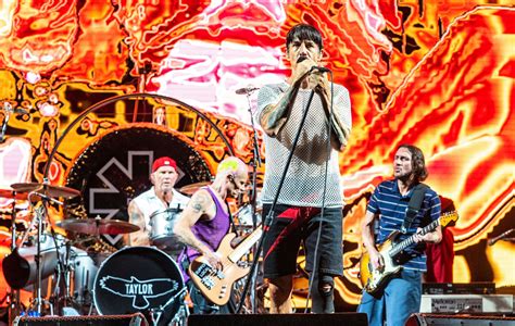 Watch Red Hot Chili Peppers give Eddie Van Halen tribute song live debut