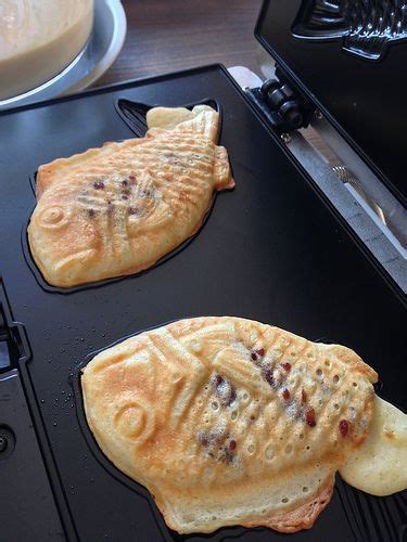 Taiyaki | Food, Fish shaped cake, Japanese food