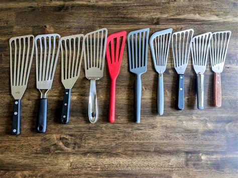 4 Best Fish Spatulas 2024 Reviewed | Shopping | Food Network