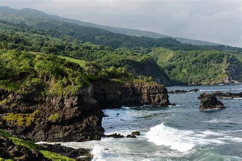 The 17 Best Maui Hikes: The Top-Rated Hiking Trails & Walks