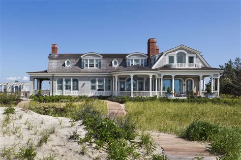 Robert A.M. Stern Architects, LLP | Hamptons house, Hamptons house exterior, Shingle style ...