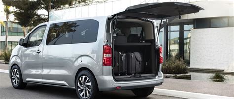 New Citroen SpaceTourer 2023 2.0T Business Photos, Prices And Specs in UAE