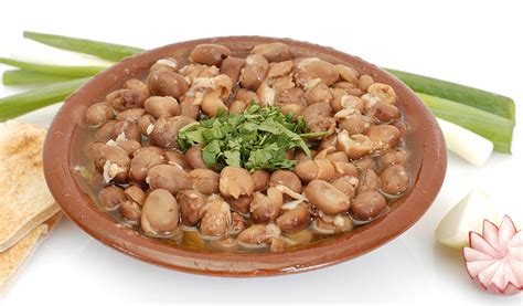 Recipe: A Hearty Breakfast – Foul Medames | Cleveland Clinic Abu Dhabi