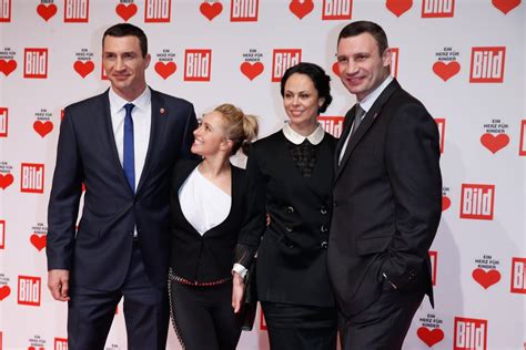 Hayden Panettiere Out With Wladimir Klitschko's Family 2015 | POPSUGAR ...