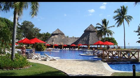 PISCINES - HÔTEL ROYAL DECAMERON SALINITAS - SONSONATE - SALVADOR - YouTube