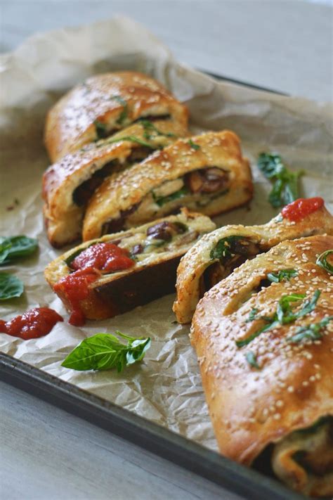 Easy Vegetarian Stromboli Recipe