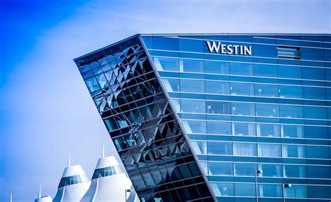 United Pilot Sues Westin Denver Airport After Humiliating Arrest - Live ...