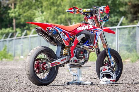 Wat is supermotard ofwel Supermoto? | SMX Racing