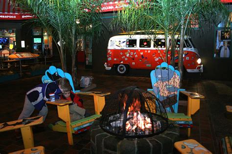 Wipe Out! Restaurant; Outdoor Fire Pit | VW Bus decor outsid… | Flickr