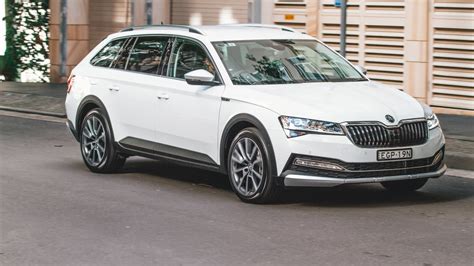 2023 Skoda Superb to offer liftback and wagon body styles, RS flagship possible - Drive