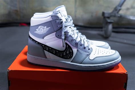 A Closer Look at Dior x Nike's Limited-Edition Air Jordan 1 High OG ...