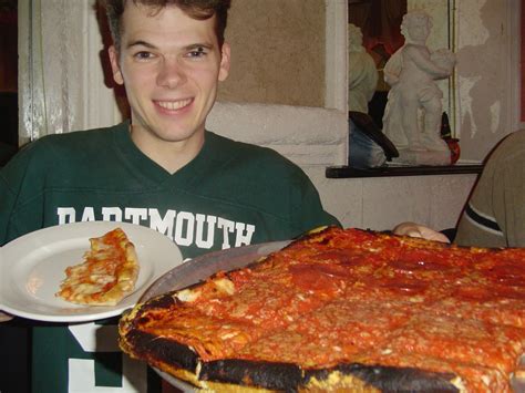 31 Days of Pizza: Day 22, 2005: L&B Spumoni Gardens (Bensonhurst, Brooklyn)