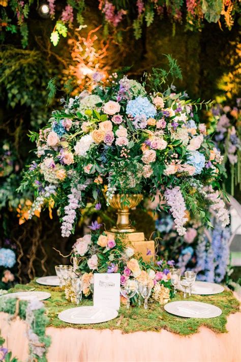 35 Charming Secret Garden Wedding Centerpieces - Weddingomania