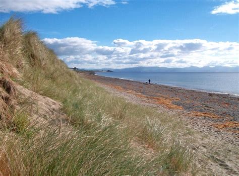 Pwllheli Beach - Gwynedd | UK Beach Guide