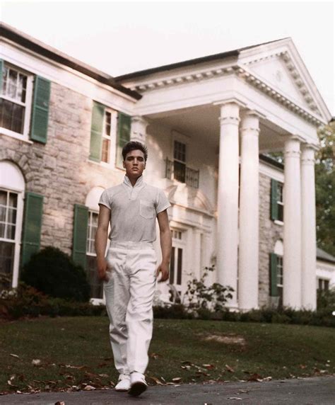 Elvis Presley's Graceland: 10 Things You Didn't Know