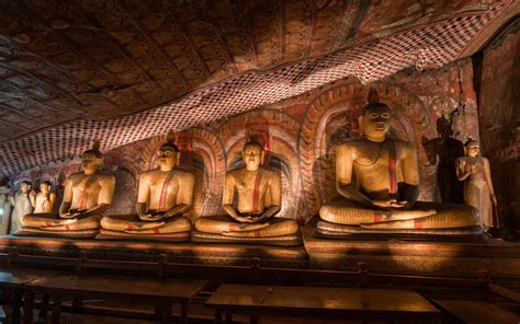 DAMBULLA CAVE TEMPLE - The Complete Guide