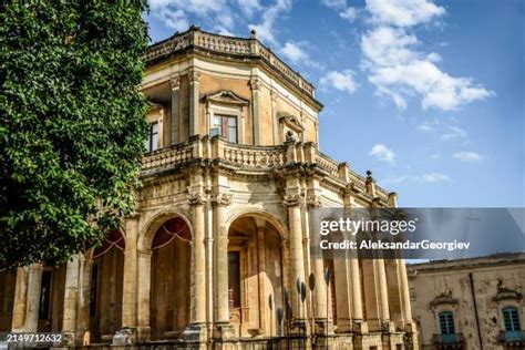 925 Noto Baroque Architecture In Sicily Stock Photos, High-Res Pictures ...