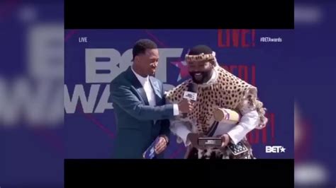 Sjava accepting his BET Award - YouTube