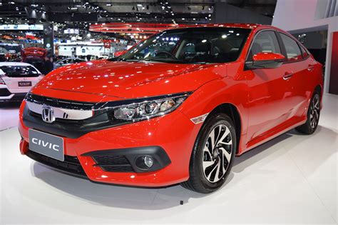 Honda Civic Red (Rallye Red) at 2017 Thai Motor Expo - Live