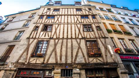 Bâtisses insolites : la fausse plus vieille maison de Paris | Loisirs | Paris