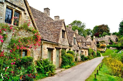 Cotswolds : A Destination Guide | Holiday Cottages UK