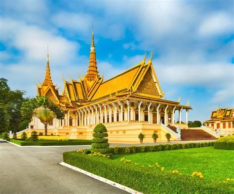 The Throne Hall Inside the Royal Palace in Phnom Penh, Cambodia ...