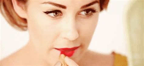 Red Lips Makeup GIF - Find & Share on GIPHY