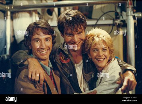 Meg ryan dennis quaid innerspace hi-res stock photography and images ...