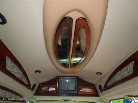 2000 Chevrolet Express G1500 Passenger Conversion Van interior Photo ...