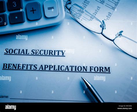 social security benefits application form Stock Photo - Alamy