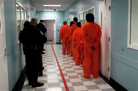 Inmate dies in S.F. County Jail confrontation - SFGate