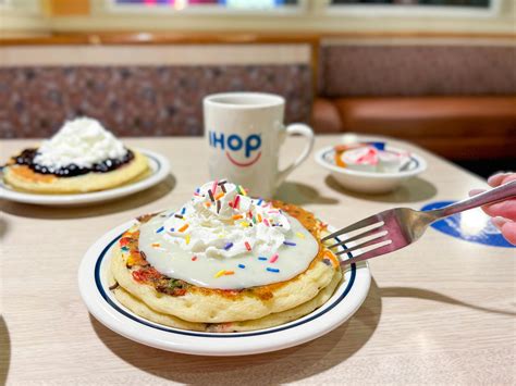 33 IHOP Hacks That'll Literally Get You Free Pancakes for Days - The ...