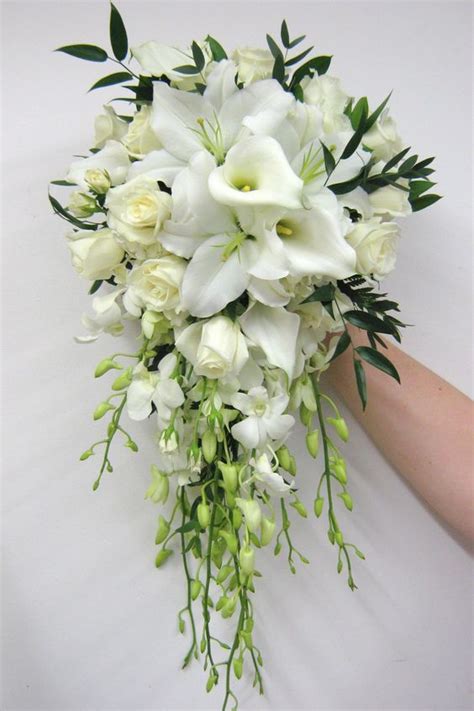 10 Cala Lily Wedding Bouquets | Arabia Weddings