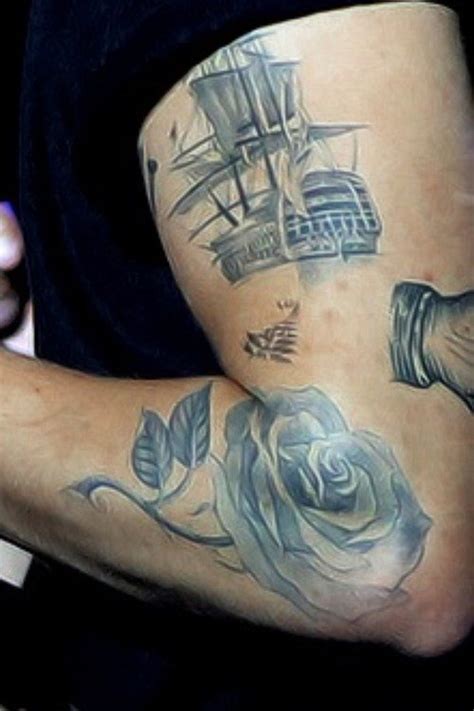 Harry Styles Tattoos - Harry Styles' 52 Tattoos & Their Meanings - Body Art Guru : I've got a ...