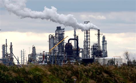 Six Texas Oil Refineries Are Among the Nation’s Worst Benzene Polluters, Data Shows - The Texas ...