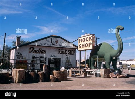 INDIAN ROCK SHOP ROUTE 66 HOLBROOK ARIZONA USA Stock Photo - Alamy