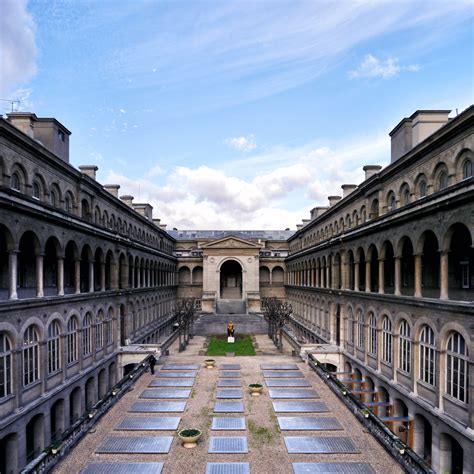 File:Hôtel-Dieu de Paris, February 7, 2013.jpg - Wikimedia Commons
