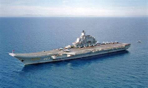 File:Russian aircraft carrier Kuznetsov.jpg - Wikimedia Commons