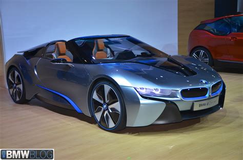 Videos: BMW i8 Roadster. The Design