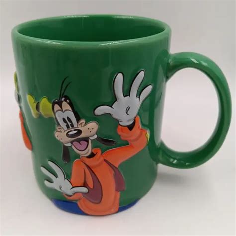 THE DISNEY STORE Goofy Character Raised 3D Embossed Ceramic Coffee Mug Cup Green $24.95 - PicClick