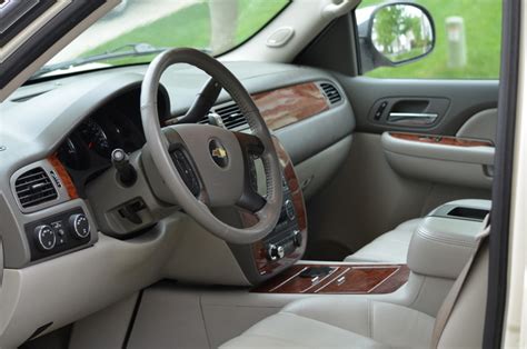 2008 Chevrolet Tahoe - Interior Pictures - CarGurus