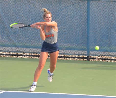 Hope women's tennis gets bye in NCAA tournament