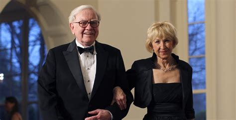 Top 10 Richest Couples On Earth